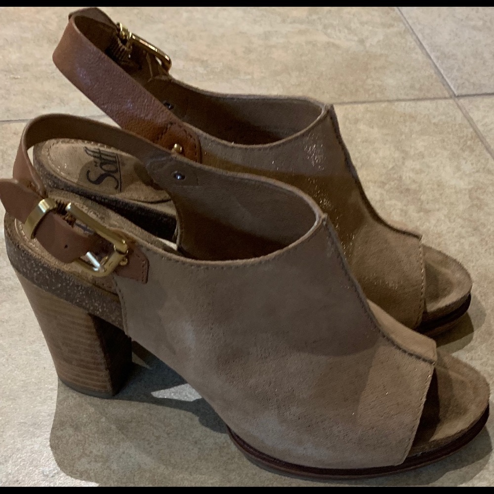 More peep toe booties